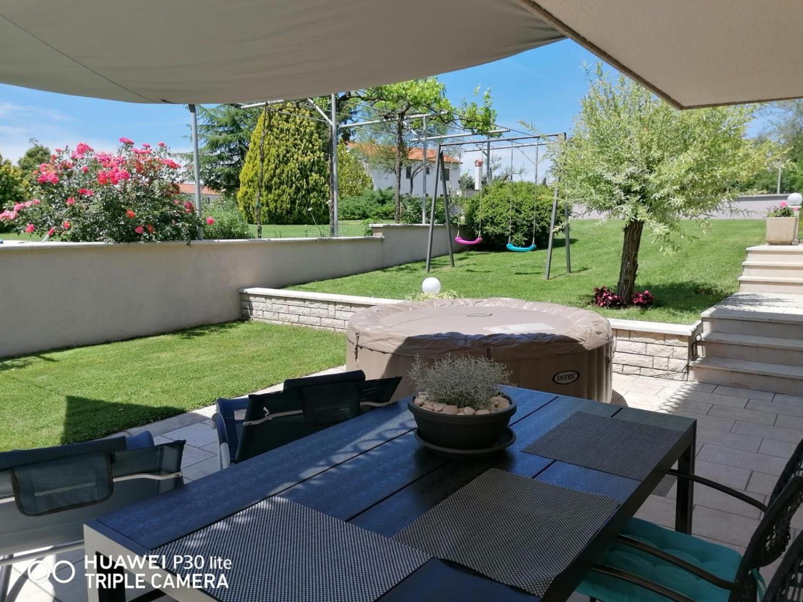 Borna Apartment *